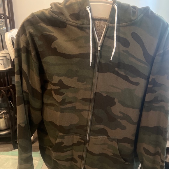 Quick flip Jackets & Blazers - New!! Woman’s camouflage zipper hoodie /Get 2 items free with purchase!!!!!